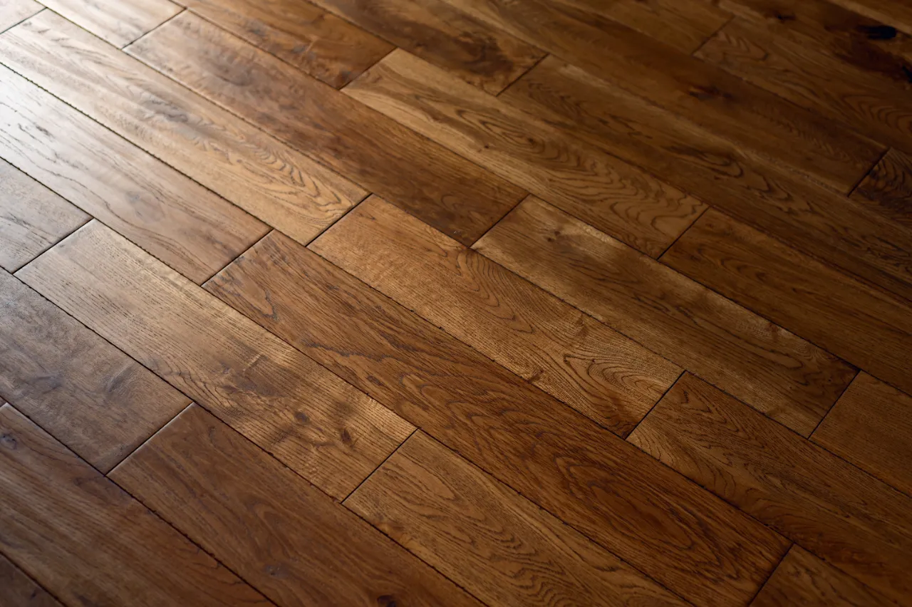 Finished hardwood floor with a shiny surface in New Jersey