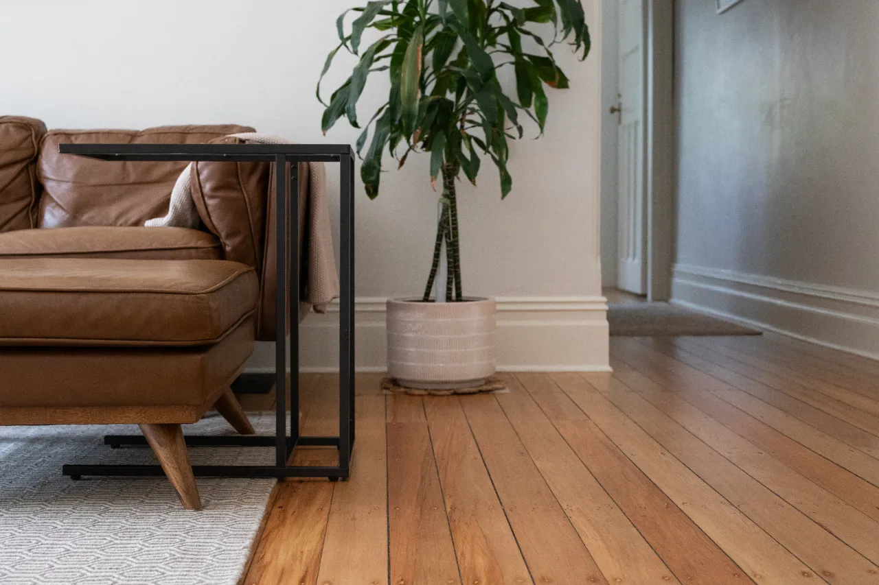 Modern lounge room with new hardwood flooring installed by Avelino Home Renovation in New Jersey